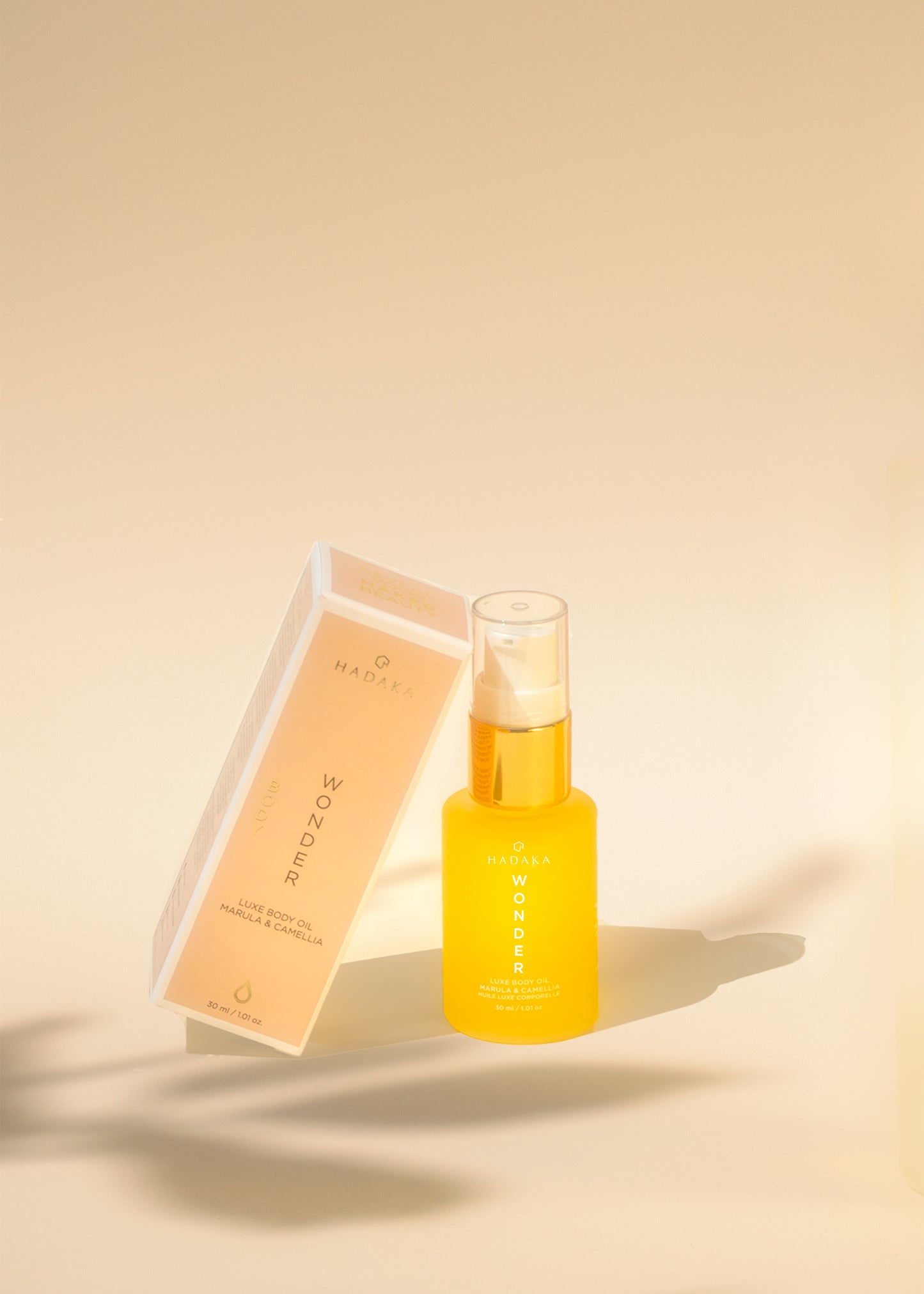 HADAKA MASSĀJI CELLULITE AND DETOX BRUSH & WONDER LUXE MARULA BODY OIL.