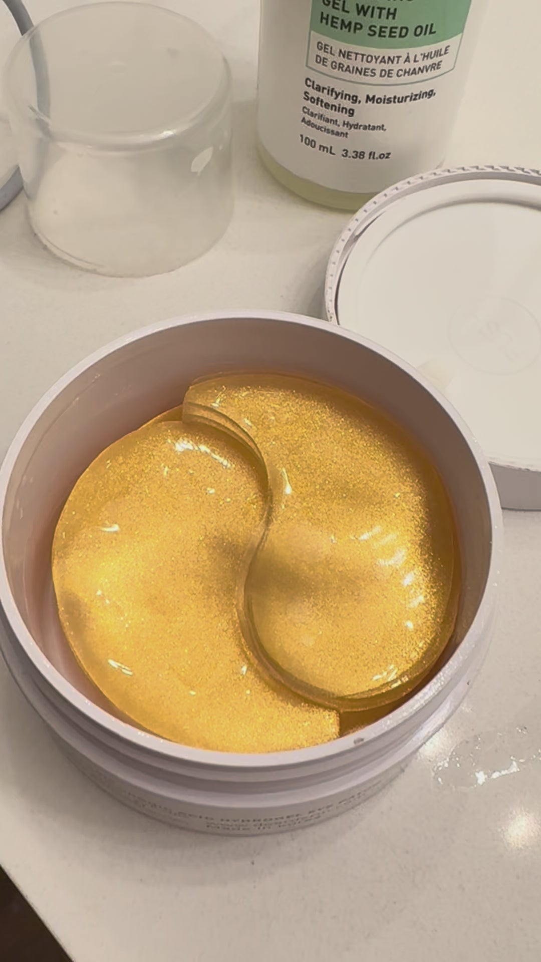 Korean Skin Care . Gold eye patches for the under eyes. 60 patches in 1 jar. 